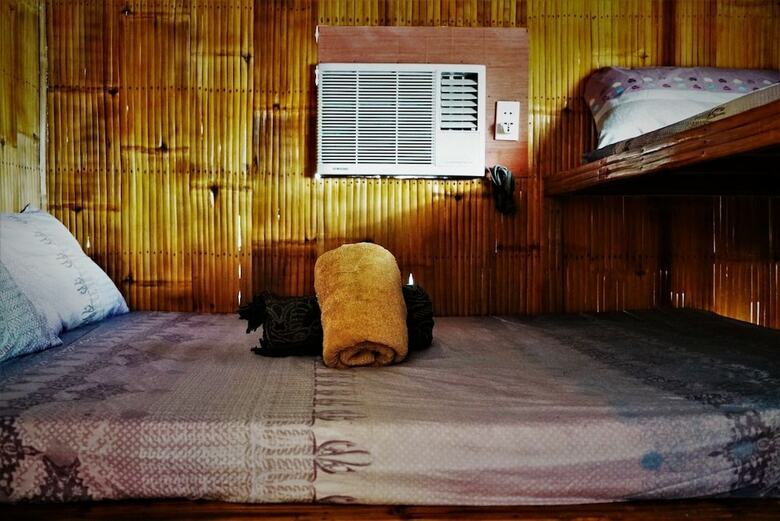 Hostal Hideaway Dive Hostel