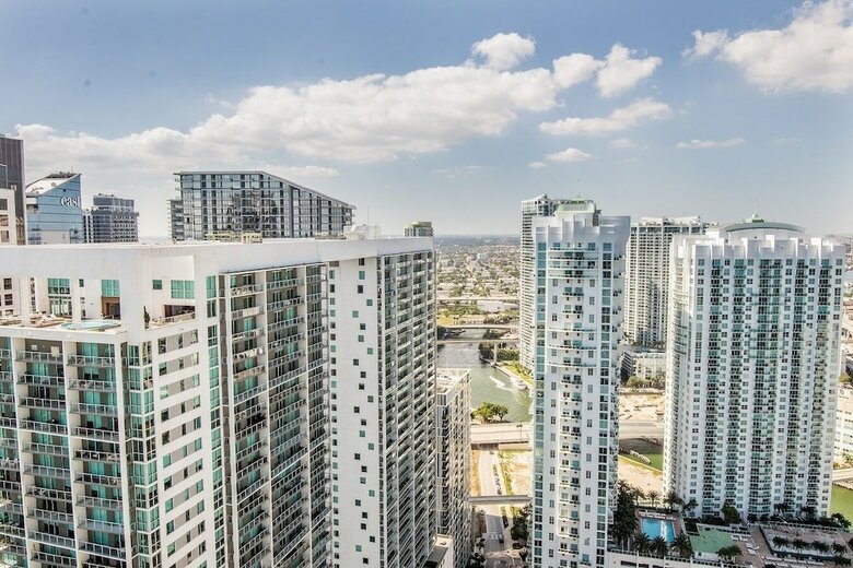 Icon Residences By Flashstay