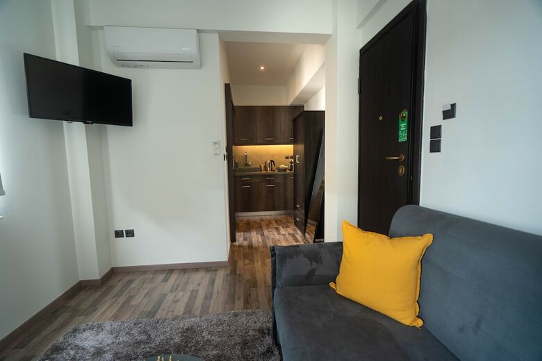 Hotel The Athens Version Luxury Suites