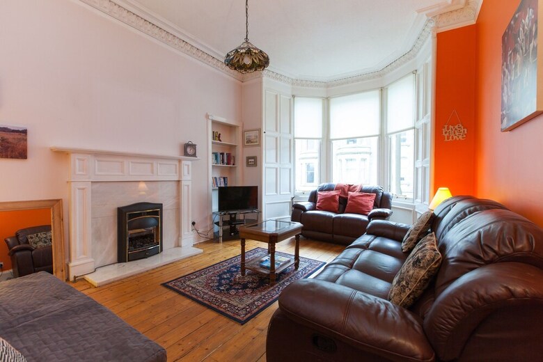 2 Bedroom Central Apartment