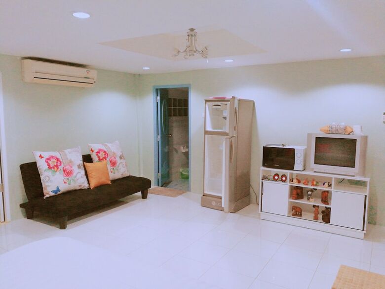 Huahin Pool Villa By Opal