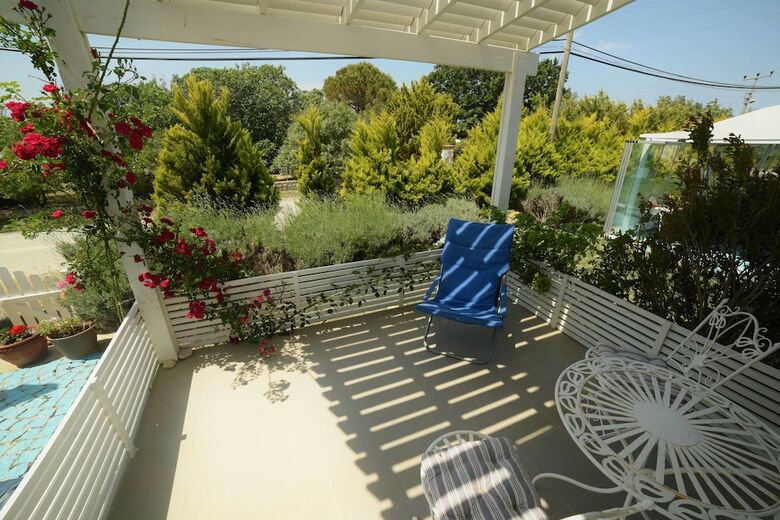 Hotel Aspasia House