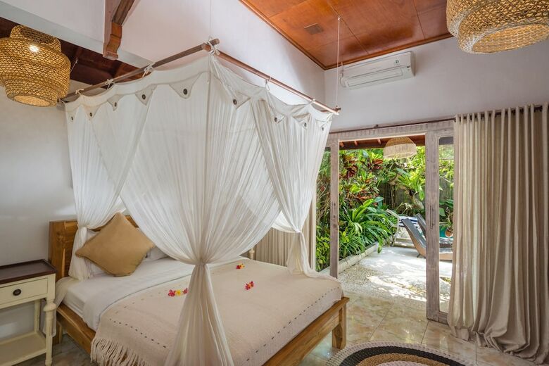 Oberoi Luxury Villas