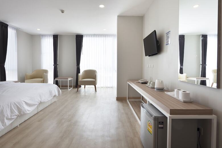 Easy Hotel 2