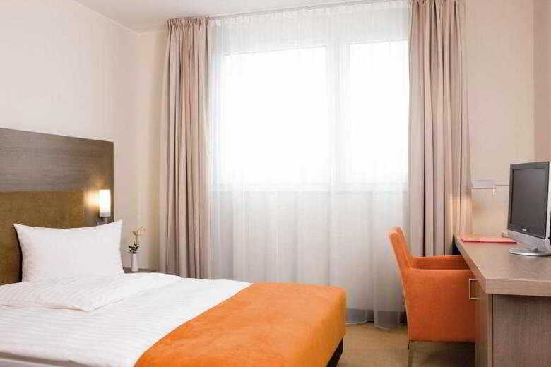 Intercityhotel Berlin Brandenburg Airport