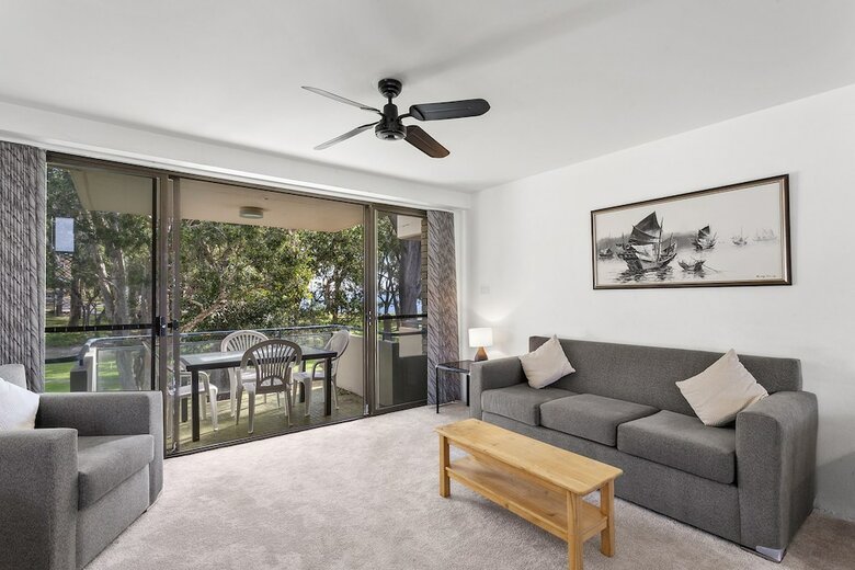 Apartamentos Mistral Court, Unit 7/17 Mistral Close
