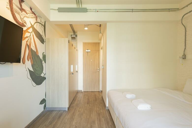 Hostal Bangkok Oasis Hotel