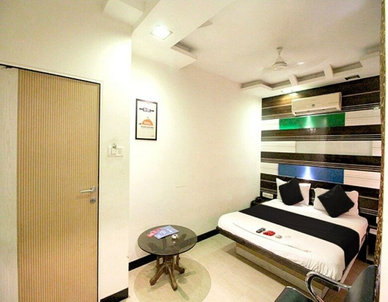 Hotel Room Maangta 122 - Andheri East