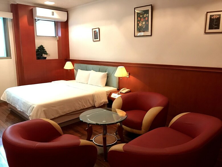 Long Shan Hotel
