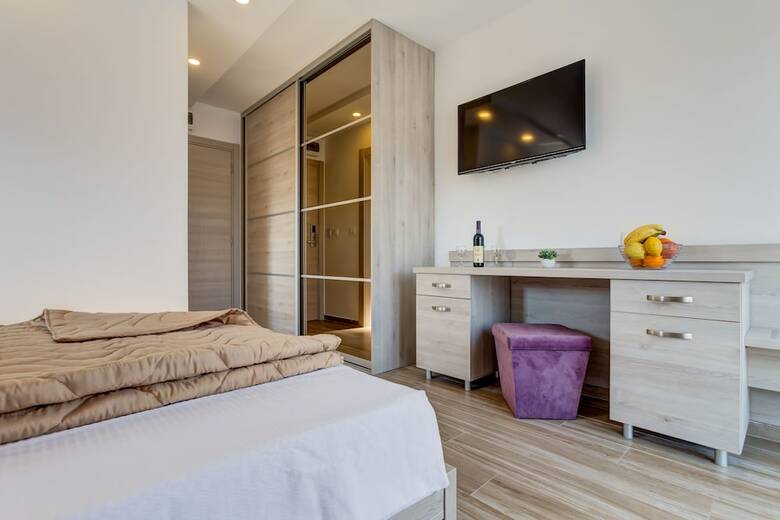 Aparthotel Almare Apartments  Budva