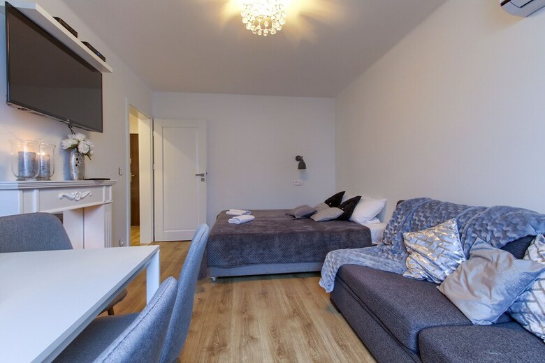 Unit Short Rent Apartment By Warsaw Metro Station