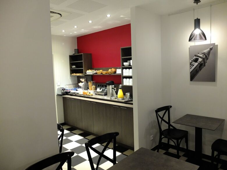 Hotel H�tel De Flore