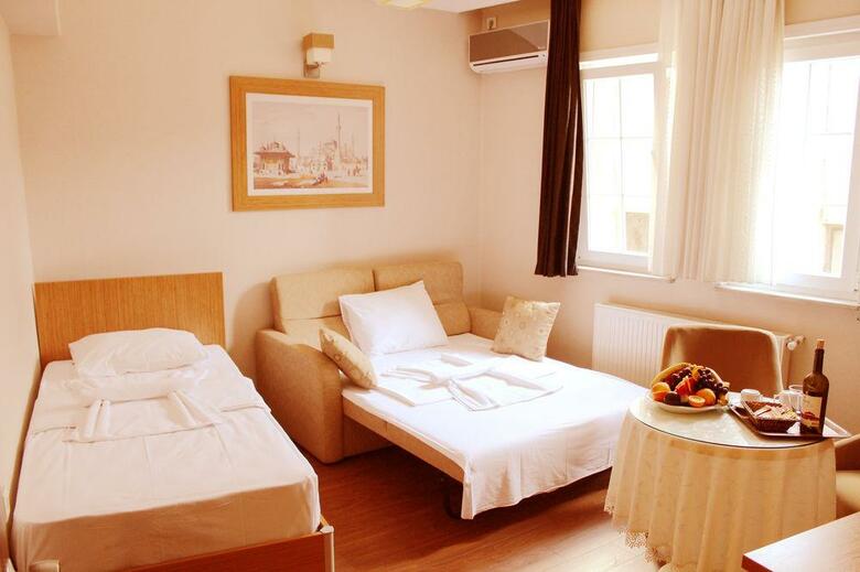 Agora Boutique Hotel & Bistro