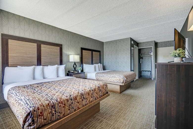 Hotel Blue Creek Inn