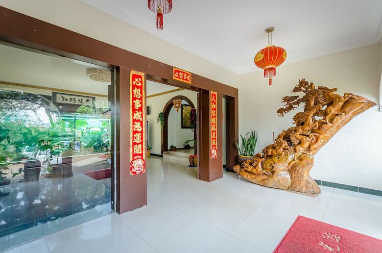 Hotel Nanjing Restaurant & Motel