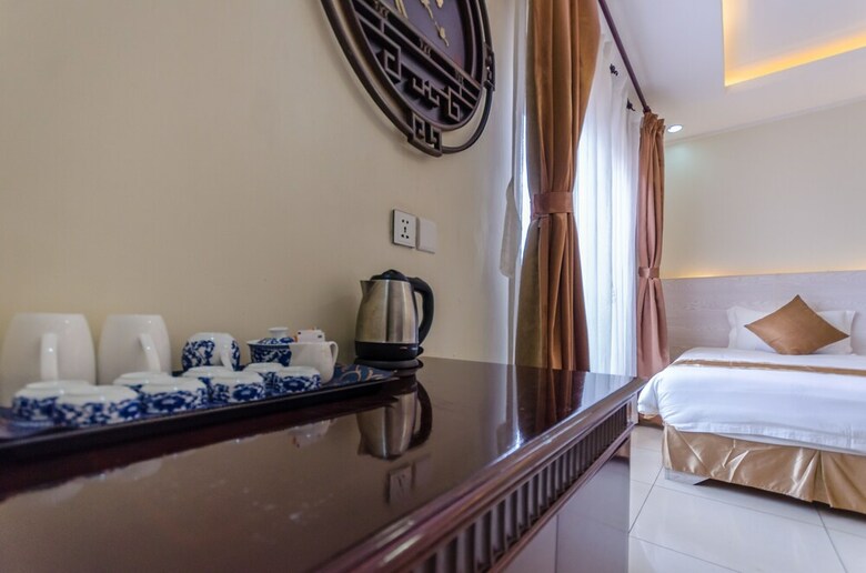 Hotel Nanjing Restaurant & Motel