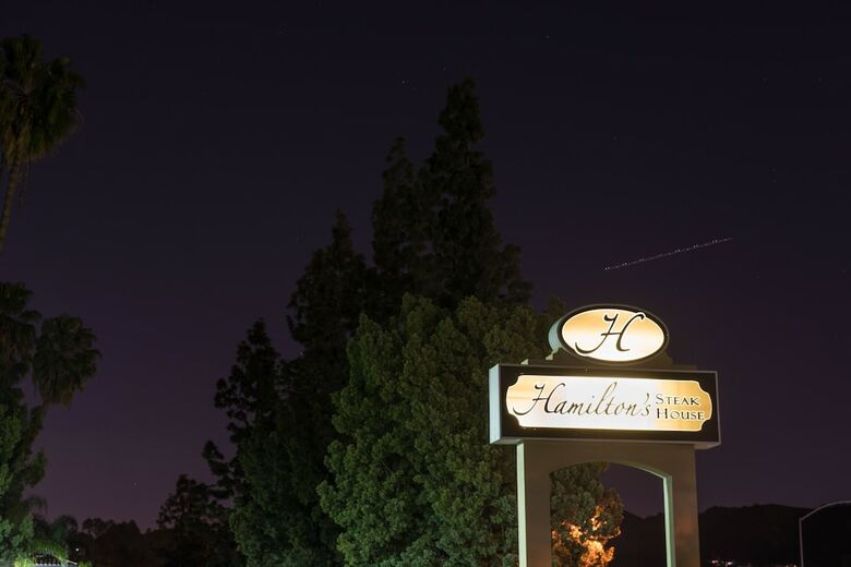 Vanllee Hotel And Suites