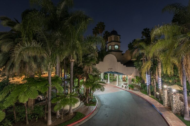Vanllee Hotel And Suites