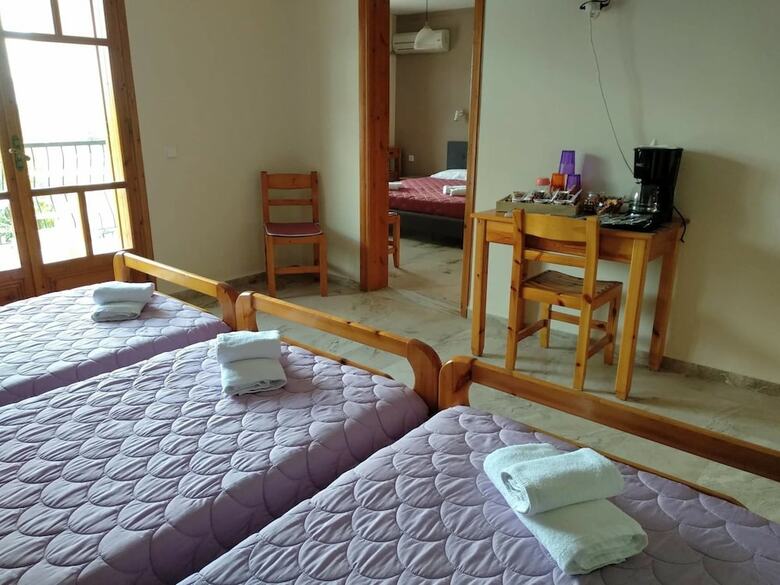 Apartamentos Orelia Pension