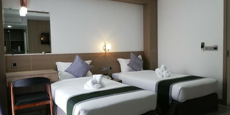 8 Mile Hotel