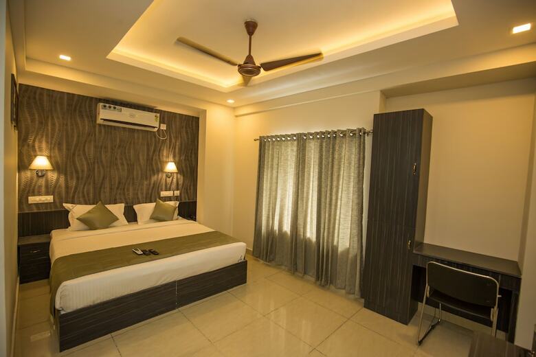 Hotel South Gate Residency