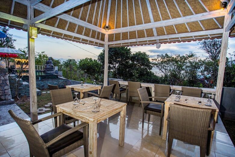 Bed & Breakfast The Puncak Sunset Ceningan