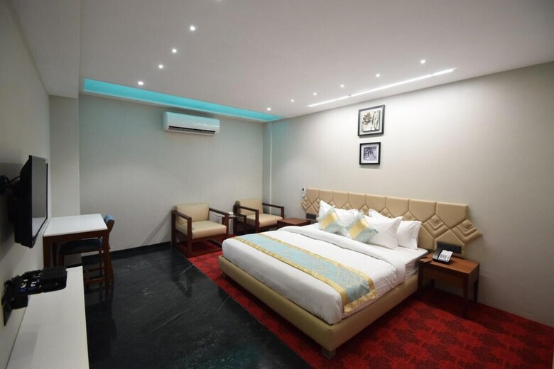 Hotel Rama Residency