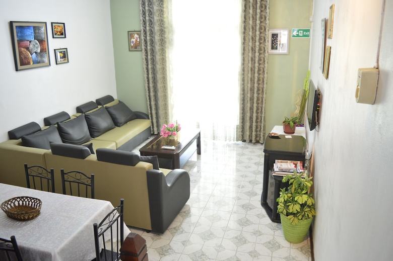 Villa La Joliette Bungalow - Opposite Pereybere Beach