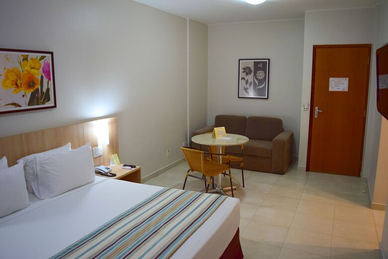 Hotsprings B3 Hotels