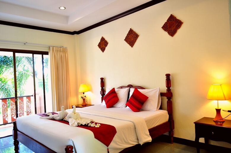 Hotel Lanta Seafront Resort