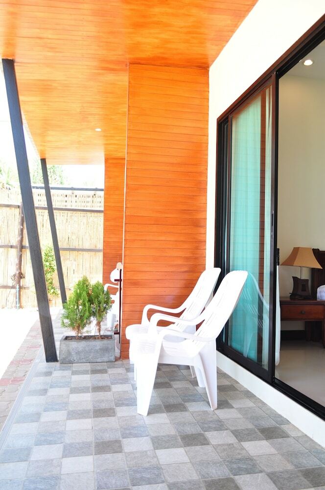 Hotel Lanta Seafront Resort