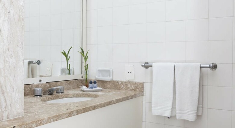 Hotel Lancaster Othon Travel