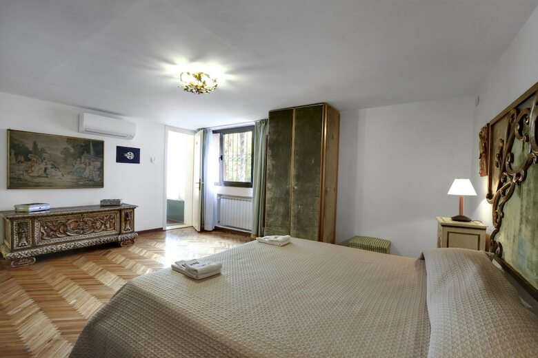 Romantic Venetian Apartment