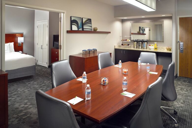 Hotel Courtyard By Marriott Atlanta Airport North