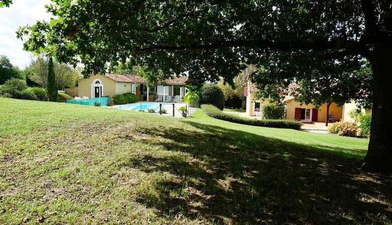 Hotel G�tes La Bak�nia