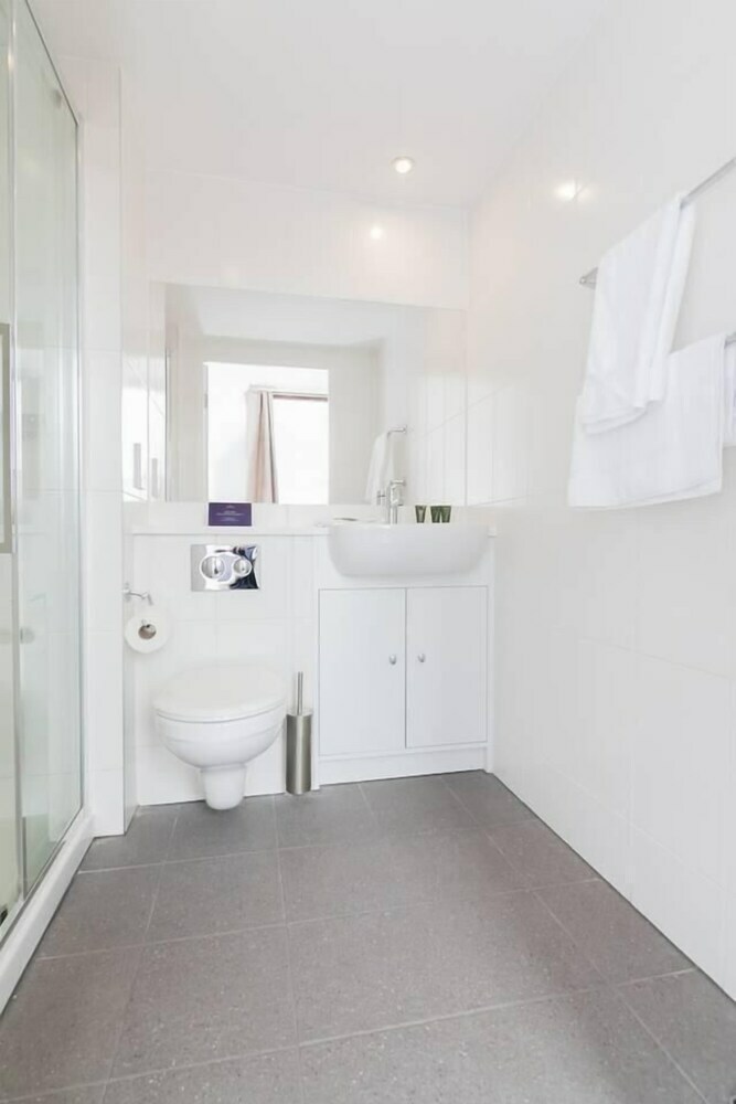 Apartamentos Spacious And Elegant City Centre Studio!