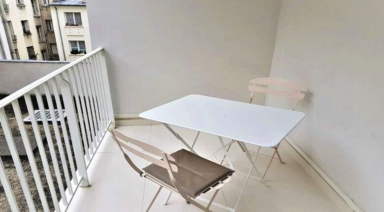 Apartamento 55 M2 With Balcony In The 6th Arrondiss.