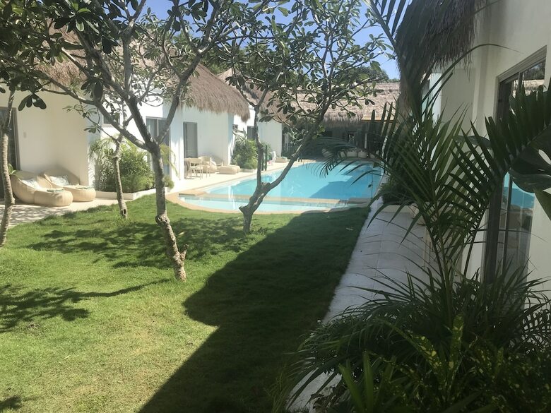 Hotel Seapearl Of Alona