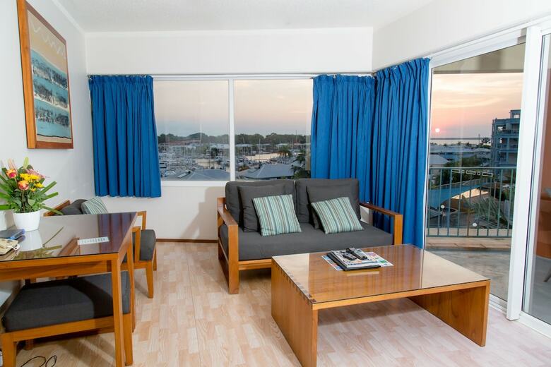 Apartamentos Cullen Bay Resort