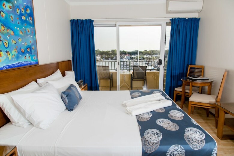 Apartamentos Cullen Bay Resort