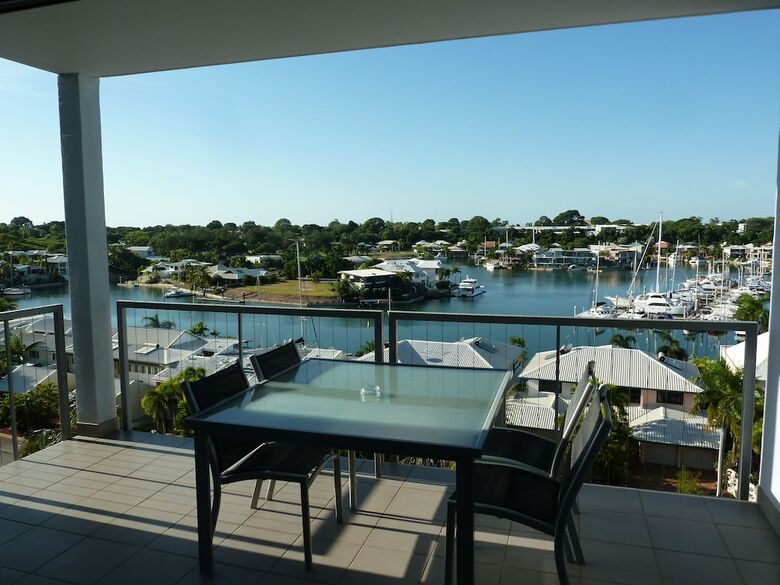 Apartamentos Cullen Bay Resort