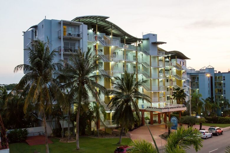 Apartamentos Cullen Bay Resort
