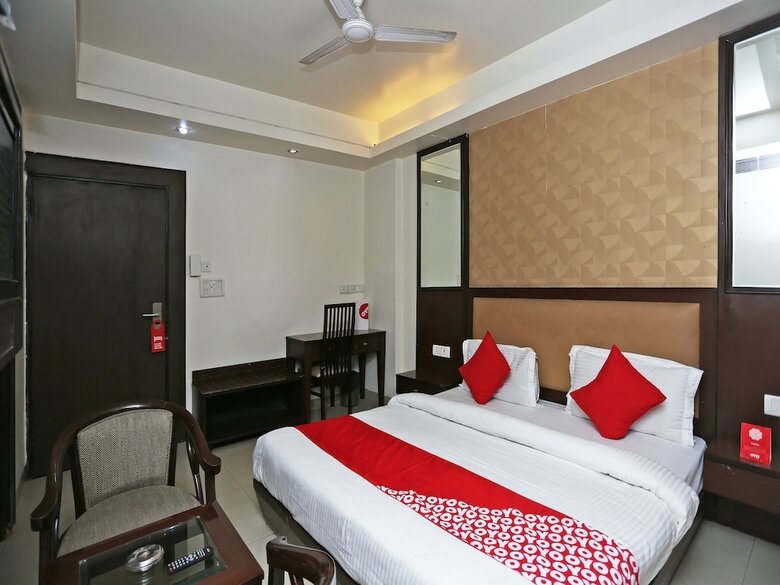 Hotel Oyo 13758 Xs Residency