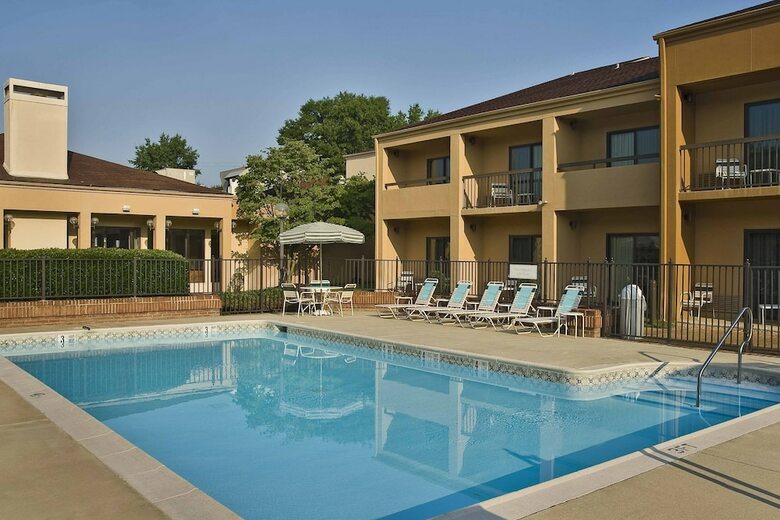 Hotel Courtyard By Marriott Richmond West