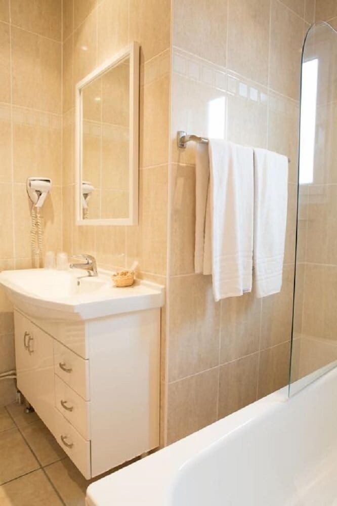 Hotel H�tel Bellevue