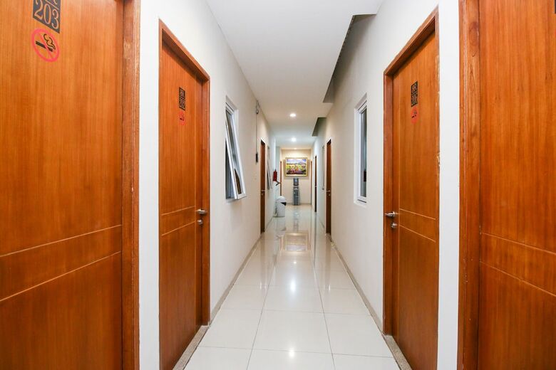 Hotel Airy Eco Bsd Serpong Lavionda Raya 30 Tangerang