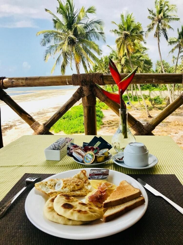 Hotel Isla Bonita Zanzibar Beach Resort