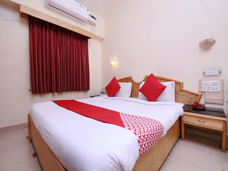Oyo 8780 Hotel Windsor Castle