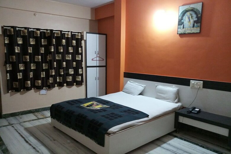Hotel Kaustubh