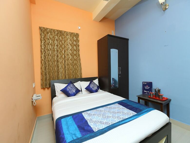 Hotel Oyo 12831 Its South East Residency
